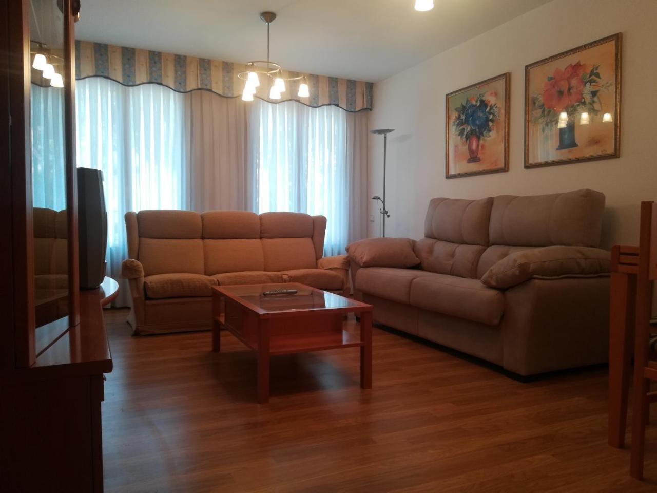 Apartamento "Paseo Del Sauco" Ezcaray Exteriör bild